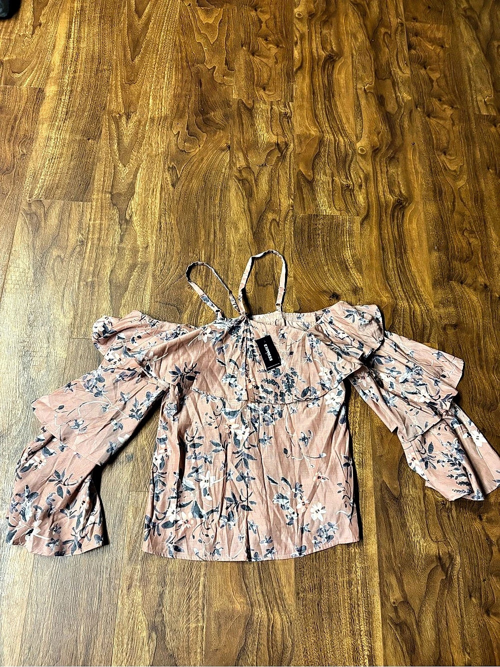 NWT Express Pink Floral Cold Shoulder Ruffle Bell Sleeve Blouse Top XS Boho